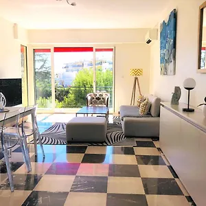 Apartment Beautiful T3 Terrasse, Nice